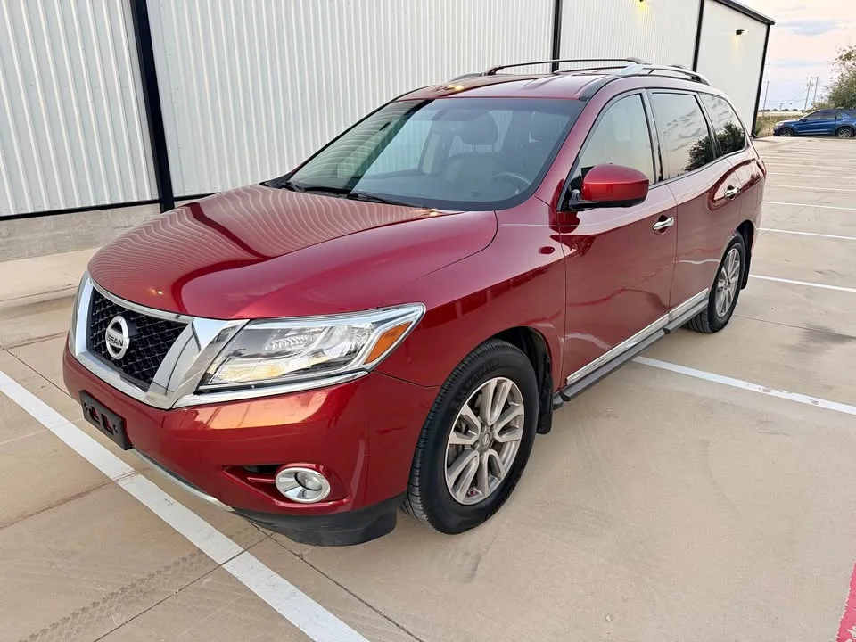 2015 Nissan Pathfinder SL Sport Utility 4D